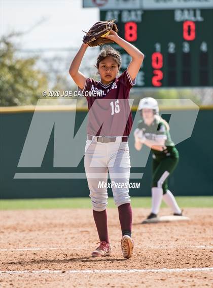 Thumbnail 3 in Reagan [Ronald] vs Highlands (NEISD Softball Tournament) photogallery.