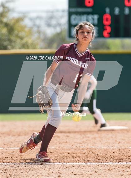 Thumbnail 2 in Reagan [Ronald] vs Highlands (NEISD Softball Tournament) photogallery.
