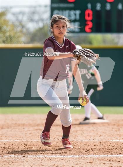 Thumbnail 2 in Reagan [Ronald] vs Highlands (NEISD Softball Tournament) photogallery.