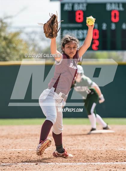 Thumbnail 3 in Reagan [Ronald] vs Highlands (NEISD Softball Tournament) photogallery.