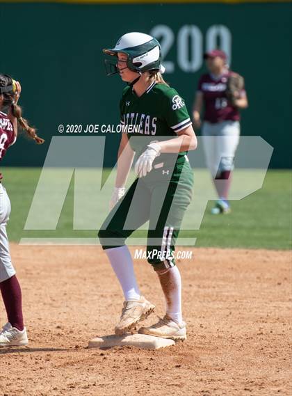 Thumbnail 3 in Reagan [Ronald] vs Highlands (NEISD Softball Tournament) photogallery.
