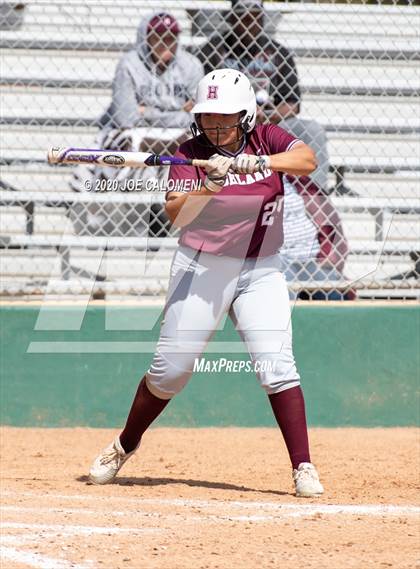 Thumbnail 2 in Reagan [Ronald] vs Highlands (NEISD Softball Tournament) photogallery.