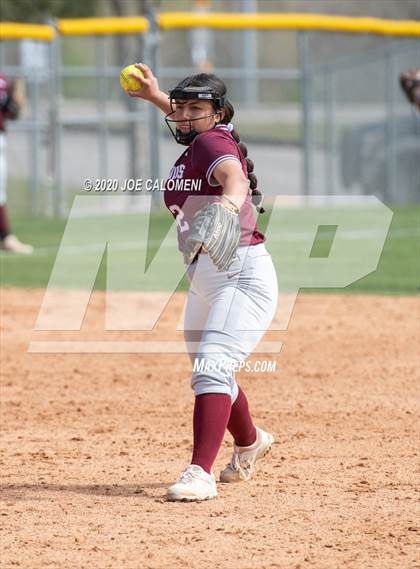 Thumbnail 3 in Reagan [Ronald] vs Highlands (NEISD Softball Tournament) photogallery.
