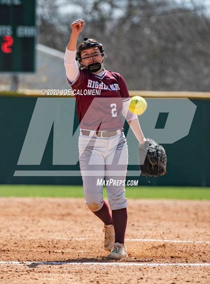 Thumbnail 2 in Reagan [Ronald] vs Highlands (NEISD Softball Tournament) photogallery.