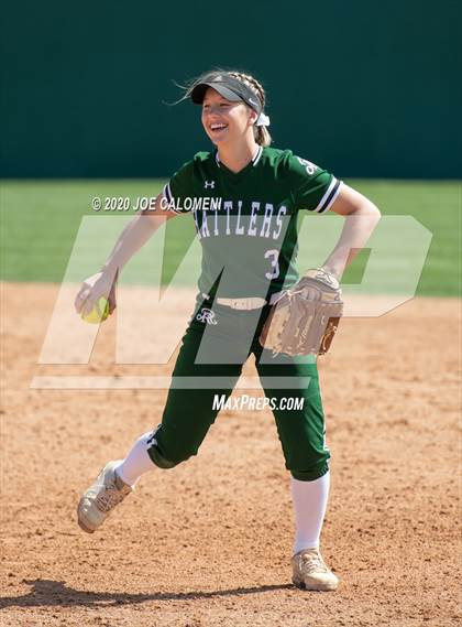 Thumbnail 3 in Reagan [Ronald] vs Highlands (NEISD Softball Tournament) photogallery.