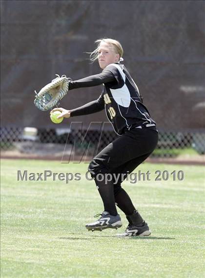 Thumbnail 1 in Hughson vs. Escalon (CIF SJS D5 Final) photogallery.