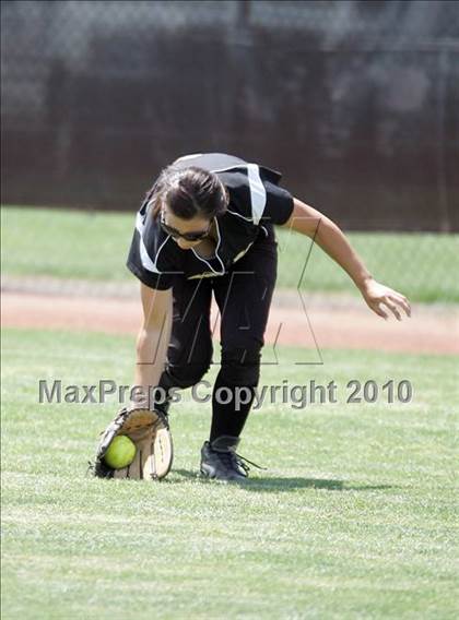 Thumbnail 1 in Hughson vs. Escalon (CIF SJS D5 Final) photogallery.