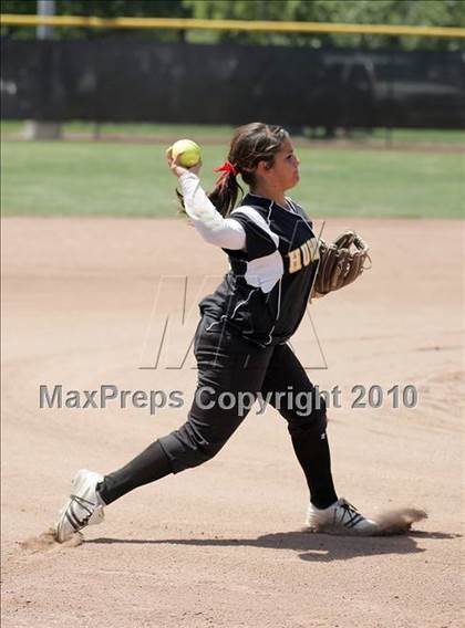 Thumbnail 1 in Hughson vs. Escalon (CIF SJS D5 Final) photogallery.