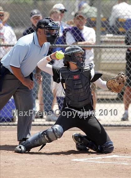 Thumbnail 1 in Hughson vs. Escalon (CIF SJS D5 Final) photogallery.