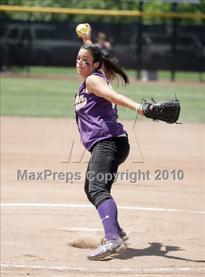 Thumbnail 2 in Hughson vs. Escalon (CIF SJS D5 Final) photogallery.