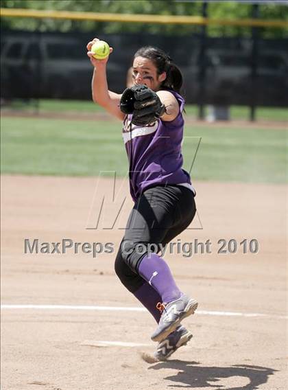 Thumbnail 1 in Hughson vs. Escalon (CIF SJS D5 Final) photogallery.