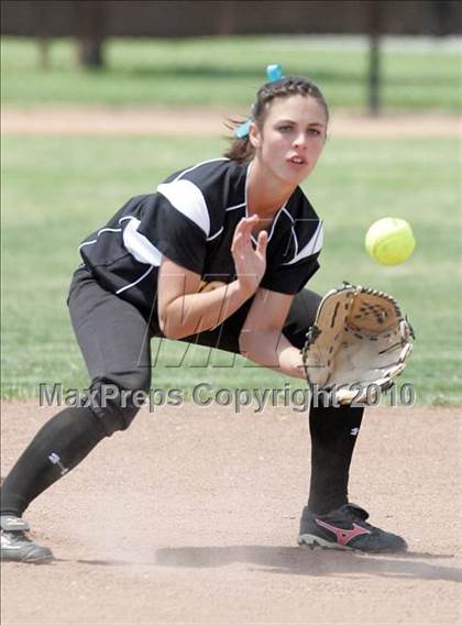 Thumbnail 1 in Hughson vs. Escalon (CIF SJS D5 Final) photogallery.