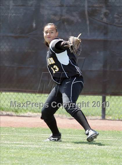 Thumbnail 3 in Hughson vs. Escalon (CIF SJS D5 Final) photogallery.