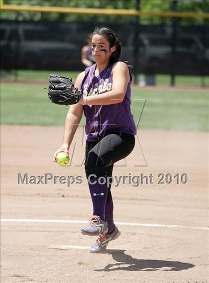 Thumbnail 3 in Hughson vs. Escalon (CIF SJS D5 Final) photogallery.