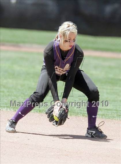 Thumbnail 1 in Hughson vs. Escalon (CIF SJS D5 Final) photogallery.