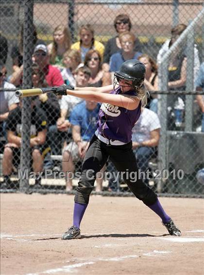 Thumbnail 3 in Hughson vs. Escalon (CIF SJS D5 Final) photogallery.