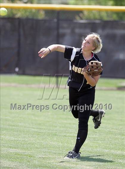 Thumbnail 3 in Hughson vs. Escalon (CIF SJS D5 Final) photogallery.