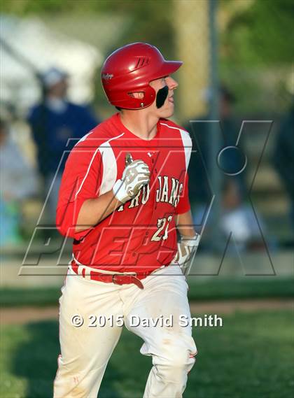 Thumbnail 2 in Lexington vs Carrollton (MSHSAA Class 3 District Playoff) photogallery.