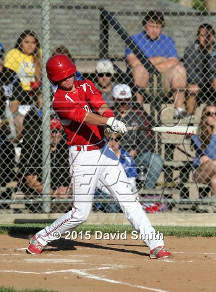 Thumbnail 3 in Lexington vs Carrollton (MSHSAA Class 3 District Playoff) photogallery.