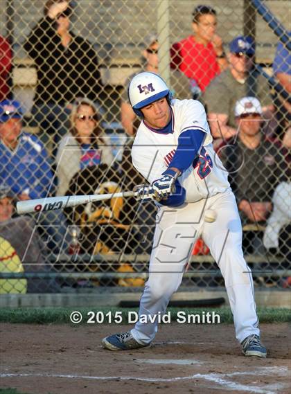 Thumbnail 1 in Lexington vs Carrollton (MSHSAA Class 3 District Playoff) photogallery.
