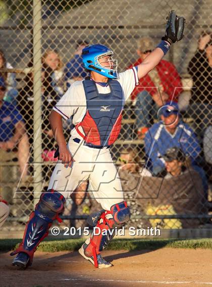 Thumbnail 1 in Lexington vs Carrollton (MSHSAA Class 3 District Playoff) photogallery.