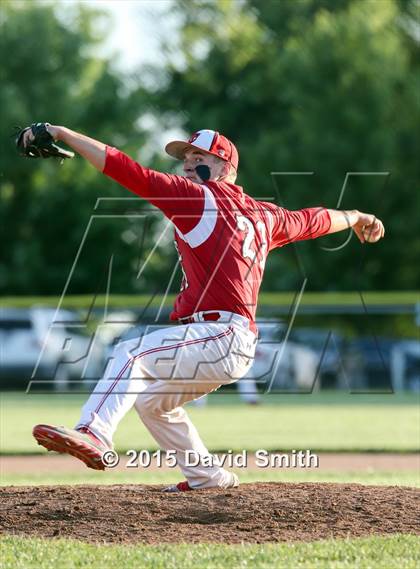 Thumbnail 1 in Lexington vs Carrollton (MSHSAA Class 3 District Playoff) photogallery.