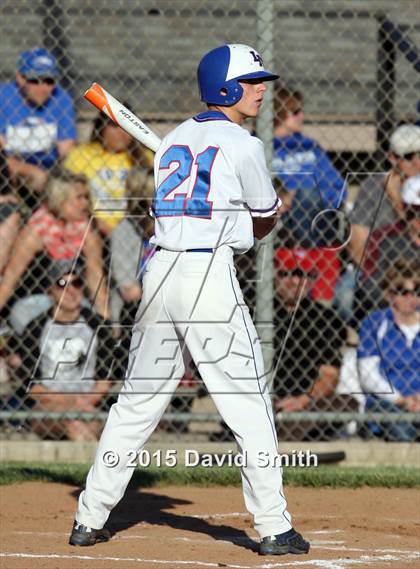 Thumbnail 2 in Lexington vs Carrollton (MSHSAA Class 3 District Playoff) photogallery.