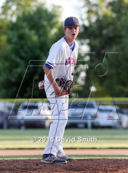 Thumbnail 3 in Lexington vs Carrollton (MSHSAA Class 3 District Playoff) photogallery.