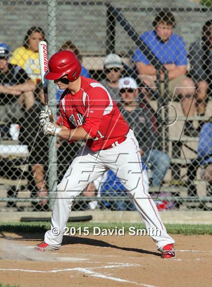 Thumbnail 1 in Lexington vs Carrollton (MSHSAA Class 3 District Playoff) photogallery.