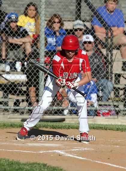 Thumbnail 3 in Lexington vs Carrollton (MSHSAA Class 3 District Playoff) photogallery.