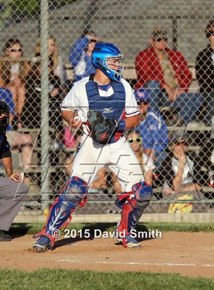 Thumbnail 3 in Lexington vs Carrollton (MSHSAA Class 3 District Playoff) photogallery.
