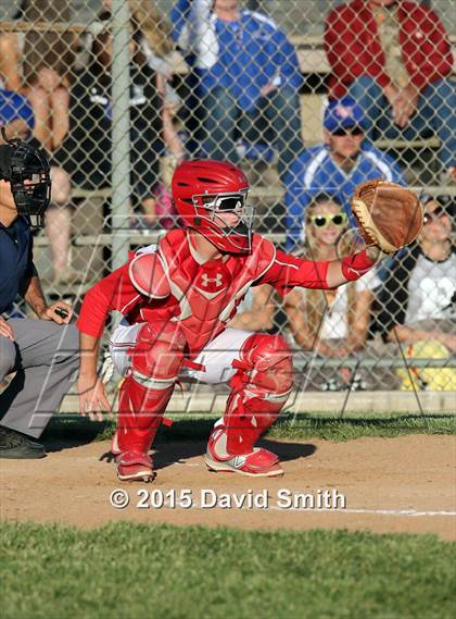 Thumbnail 2 in Lexington vs Carrollton (MSHSAA Class 3 District Playoff) photogallery.