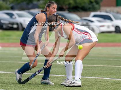 Thumbnail 2 in Kent Denver vs Dakota Ridge photogallery.