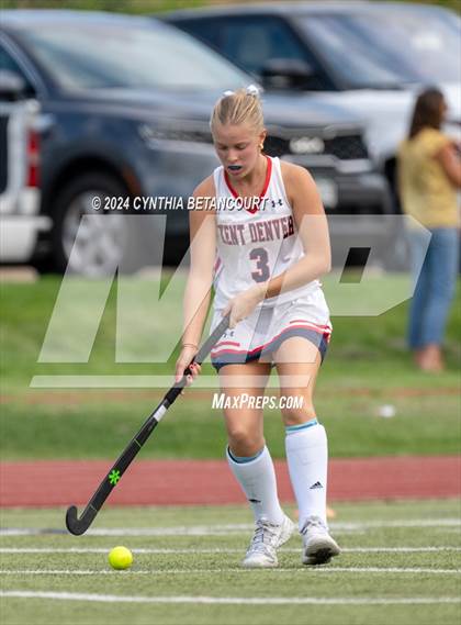 Thumbnail 3 in Kent Denver vs Dakota Ridge photogallery.
