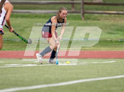 Thumbnail 2 in Kent Denver vs Dakota Ridge photogallery.