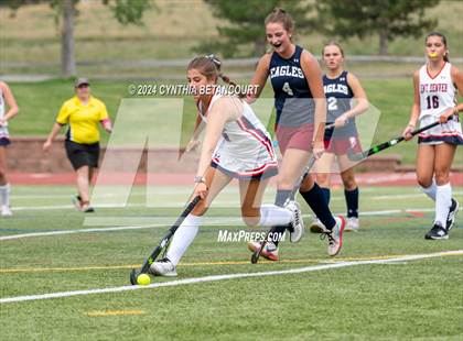 Thumbnail 2 in Kent Denver vs Dakota Ridge photogallery.