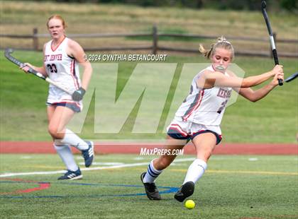Thumbnail 2 in Kent Denver vs Dakota Ridge photogallery.