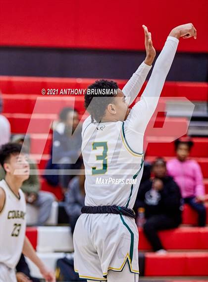 Thumbnail 3 in Oakland Tech vs. Kennedy (Cordova Christmas Classic) photogallery.