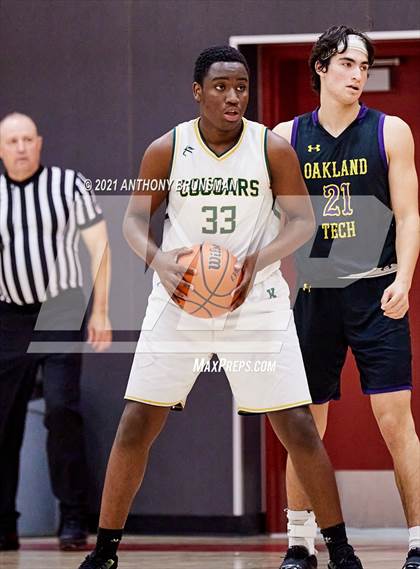 Thumbnail 2 in Oakland Tech vs. Kennedy (Cordova Christmas Classic) photogallery.