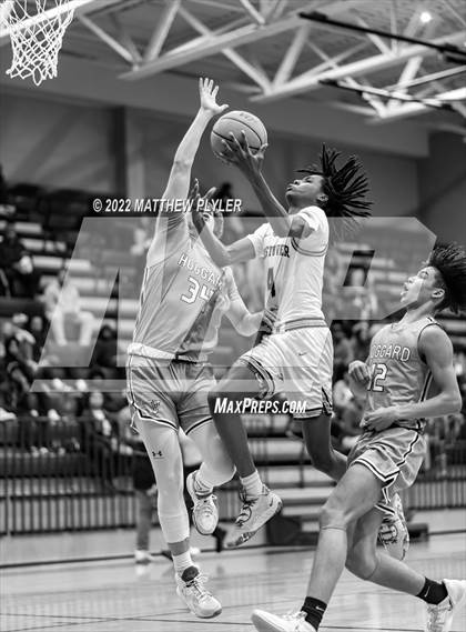 Thumbnail 3 in Hoggard vs Westover (Cumberland County Holiday Classic) photogallery.