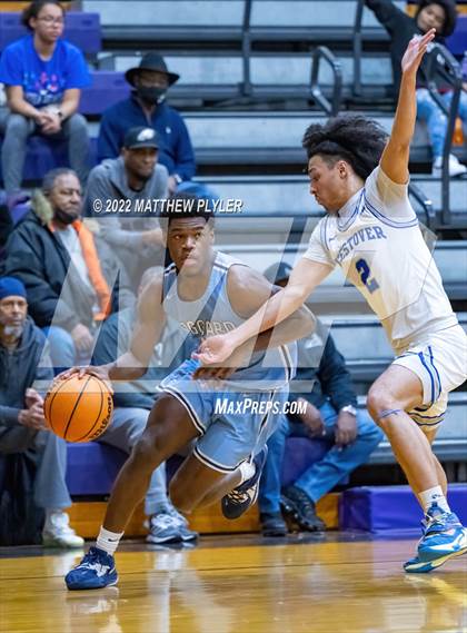 Thumbnail 1 in Hoggard vs Westover (Cumberland County Holiday Classic) photogallery.