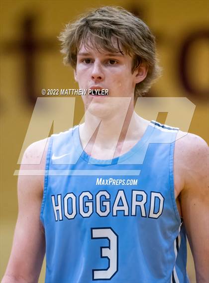 Thumbnail 2 in Hoggard vs Westover (Cumberland County Holiday Classic) photogallery.