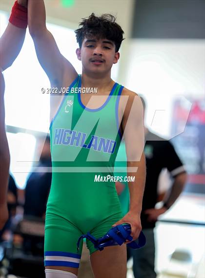 Thumbnail 1 in CIF-CS D4 Section Quarterfinals photogallery.