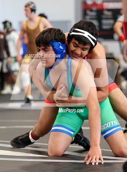 Thumbnail 1 in CIF-CS D4 Section Quarterfinals photogallery.