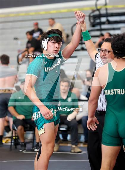 Thumbnail 3 in CIF-CS D4 Section Quarterfinals photogallery.