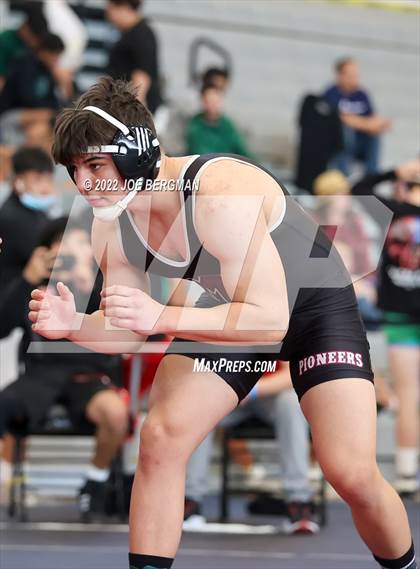 Thumbnail 1 in CIF-CS D4 Section Quarterfinals photogallery.