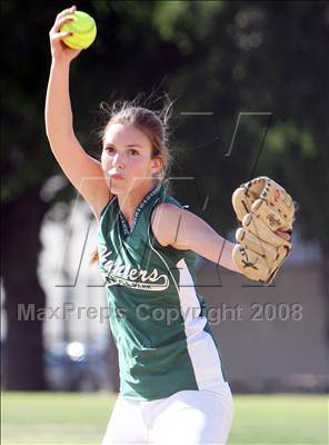 Thumbnail 2 in Grant @ Canoga Park photogallery.