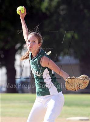 Thumbnail 3 in Grant @ Canoga Park photogallery.