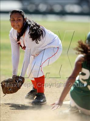 Thumbnail 2 in Grant @ Canoga Park photogallery.