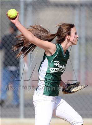 Thumbnail 1 in Grant @ Canoga Park photogallery.